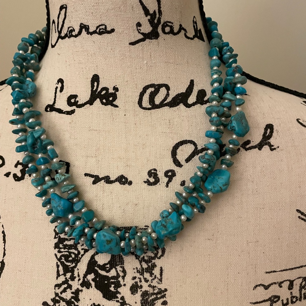 Beautiful 3 strand genuine torques and fresh water pearl necklace